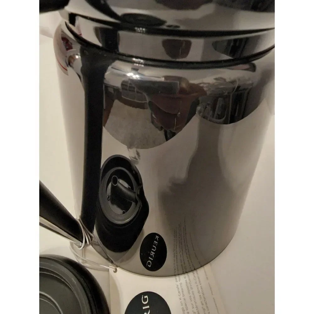 NWT Keurig coffee Carafe 2.0 Insulated, Black